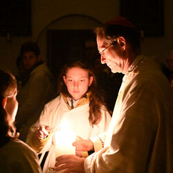 Osternachtsfeier mit Weihbischof Turnovszky